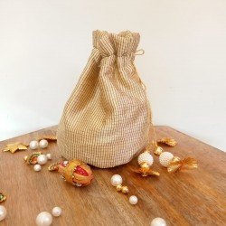 Golden Check Sequence Potli